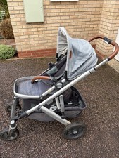Uppababy vista with bassinet